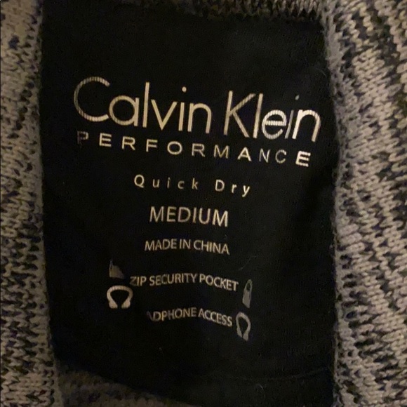 CK puffer like sweater vest - Picture 2 of 6